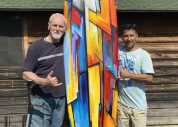 A Surfboard For Life: le onde incontrano la beneficenza