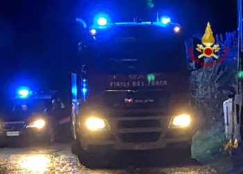 Dolianova: incendio all’interno di una villetta a Su Leonaxeddu, intervengono i vigili del fuoco