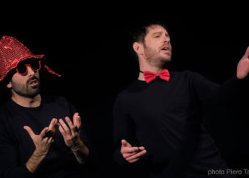 Domenica 28 novembre, alle 18.30, la compagnia Anfiteatro Sud porta sul palco di Villa Stelvio la commedia “A quel paese”