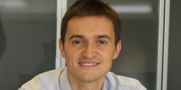 Michele Ciusa (M5S): «La Regione pretenda la riduzione dei costi dell’energia per la Sardegna»