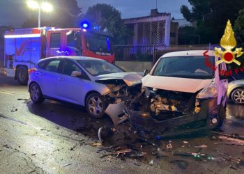 Incidente stradale sulla litoranea in viale Leonardo Da Vinci, due feriti non sono gravi, uno è in codice giallo