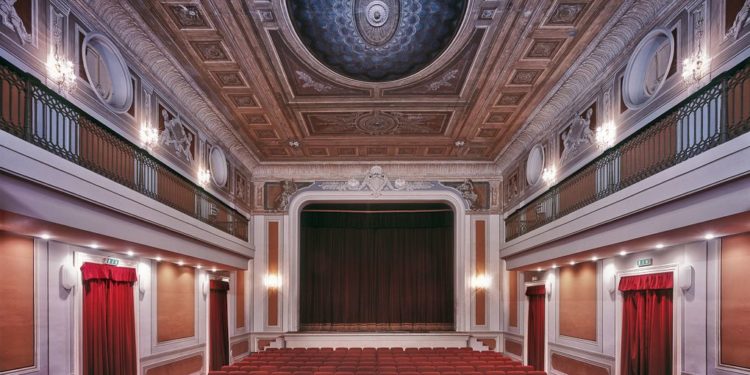 Al Teatro delle Saline prosegue la rassegna dedicata ai più piccoli con “Hansel e Gretel 2000”