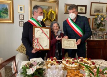 Cagliari e Nurri in festa per i cent’anni di zia Giovanna Puddu