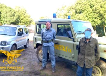 Un 91enne cercatore di funghi è finito fuori strada ed è stato soccorso e salvato senza danni anche al suo fuoristrada, dai forestali, nelle campagne di Marrubiu