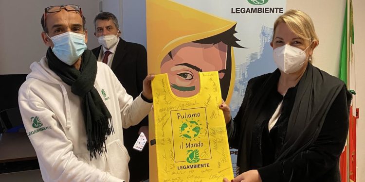 32 beneficiari del reddito di cittadinanza hanno lavorato in due progetti promossi dal comune di Cagliari e da Legambiente