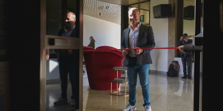 Alla Stazione Marittima del porto di Olbia inaugurata la mostra interattiva “Illusion Nothing is as it seems”