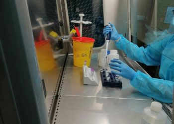 La struttura complessa di Microbiologia e Virologia dell’Aou di Sassari ha individuato 5 nuovi casi sospetti di variante Omicron del Sars Cov-2