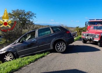 Busachi: incidente stradale sulla provinciale 23, sul posto i vigili del fuoco
