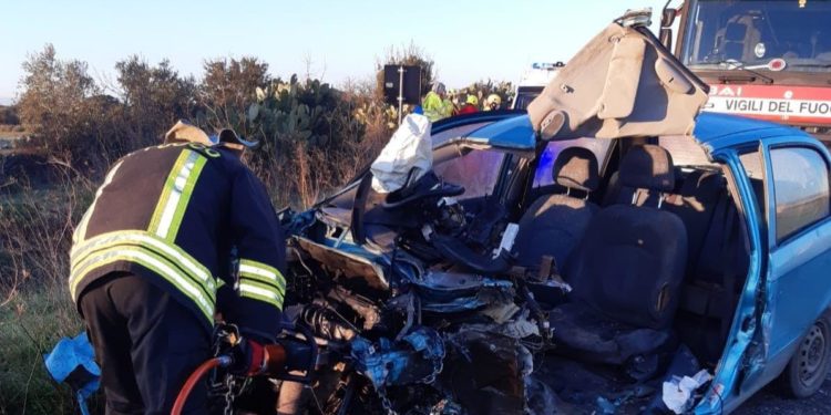 Incidente stradale nei pressi di Dualchi, deceduta una persona