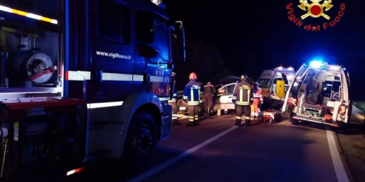 Tertenia: incidente stradale sulla vecchia strada statale 125, un 52enne in codice rosso