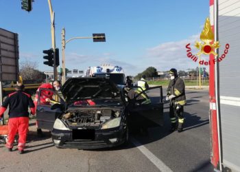 Monserrato: incidente stradale sulla 554, ferita una donna