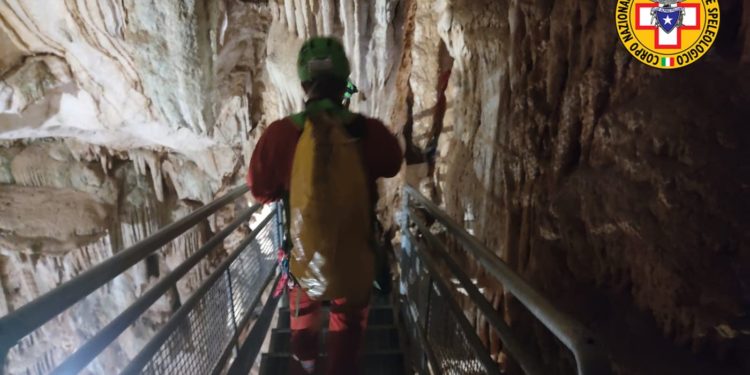 Dorgali: sette speleologi bloccati nella grotta di Ispinigoli, partite le operazioni di salvataggio