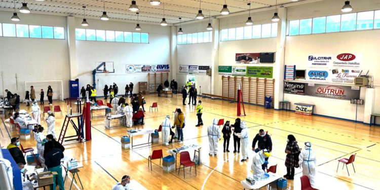 Sono 81.300 gli studenti che si sono sottoposti volontariamente al test antigenico nelle giornate di sabato e domenica