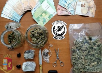 Giovedì pomeriggio i Falchi della Squadra Mobile della Questura di Cagliari hanno arrestato un disoccupato di Quartu colto nella flagranza di spaccio di stupefacenti