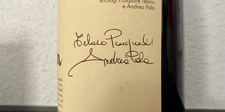 Per la prima volta in Italia un vino nasce dalla collaborazione di due enologi, il sardo Andrea Pala ed il campano Pasquale Telaro