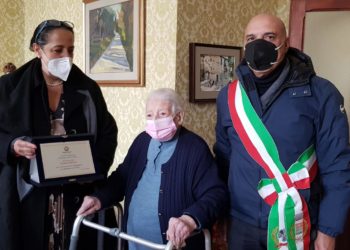 Oristano in festa: zia Gesuina Murtas compie 100 anni