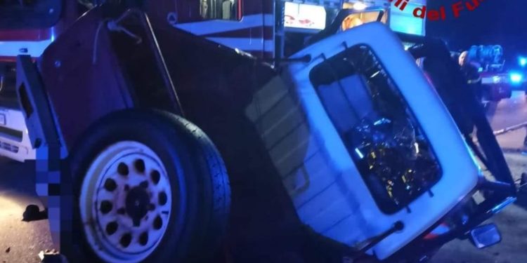 Incidente stradale nei pressi di Badesi: un morto e tre feriti