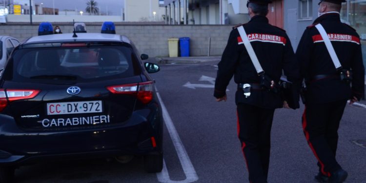A San Vito, un 26enne non riesce a rifornire la propria auto, danneggia la colonnina del distributore e, ripreso dalla telecamera, viene denunciato