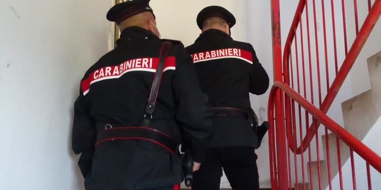 Ieri i carabinieri di Uta hanno arrestato un 39enne del luogo per detenzione finalizzata allo spaccio di sostanze stupefacenti