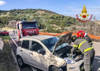 Cuglieri: incidente stradale a S’Archittu, sul posto i vigili del fuoco