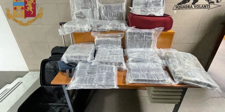 La Polizia di Stato di Cagliari ha sequestrato 75 kg di hashish. Arrestato un 38enne per detenzione ai fini di spaccio di sostanza stupefacente