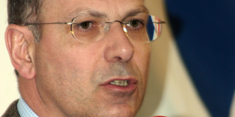 Giovedì 24 febbraio, il T-Hotel di Cagliari ospiterà un corso di formazione professionale per i giornalisti su “Tumore: tra informazione e comunicazione ai tempi del Covid”