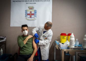 Covid, un nuovo hub vaccinale al Dipartimento militare di medicina legale di Cagliari