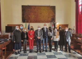 Nella sala consiliare di Carbonia è stato sottoscritto il primo protocollo d’intesa territoriale per la nascita del “Sistema integrato di educazione e istruzione 0-6 anni”