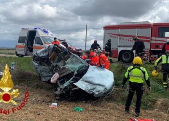 Incidente stradale tra Pozzo San Nicola e Fiume Santo, morta una persona