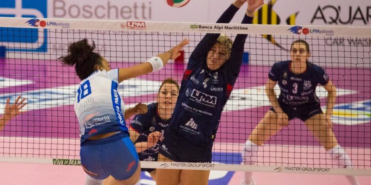 Un’Hermaea strepitosa sbanca Mondovì e fa suo il primo atto della serie playoff