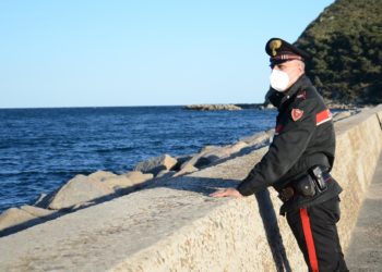 I carabinieri di Muravera e San Vito ieri sera hanno sequestrato una barca di circa 10 metri, priva di motore, spiaggiata a “San Giovanni”