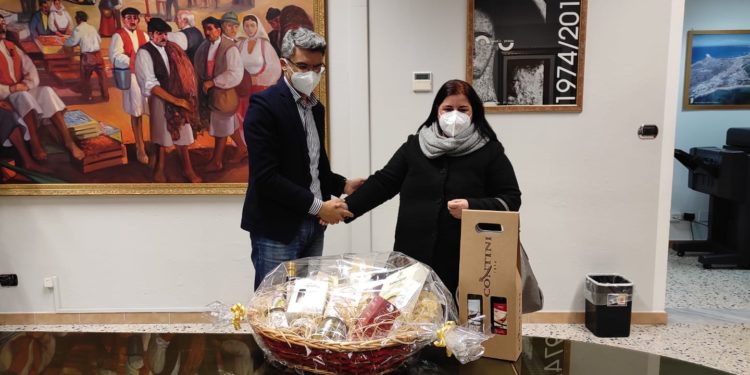 A Cabras sono stati premiati i vincitori dei concorsi “La casa del Natale” e “Il mio Presepe”