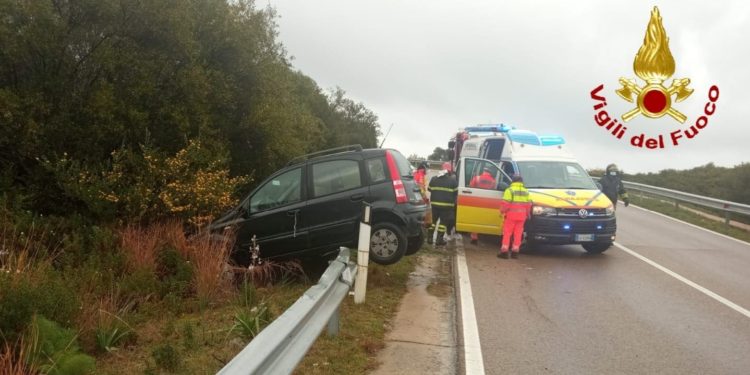 Due incidenti stradali ad Arzachena, intervengono i vigili del fuoco