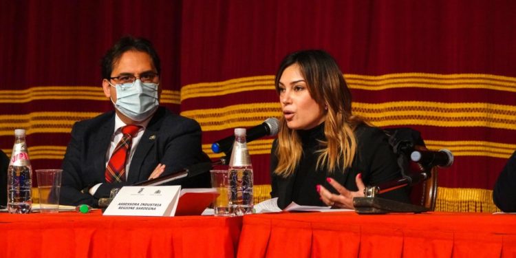 Christian Solinas: «La riqualificazione del polo industriale di Porto Torres ha un punto qualificante, oltre che nelle bonifiche, nella chimica verde»