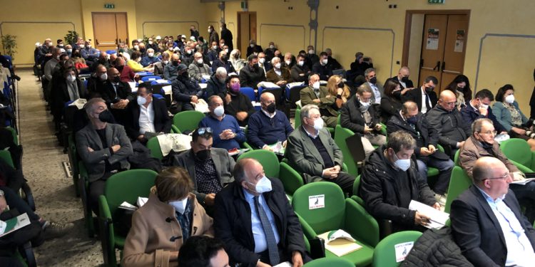 L’assessore dell’Agricoltura Gabriella Murgia a Bosa: «Pieno sostegno al settore vitivinicolo e alle sue eccellenze»