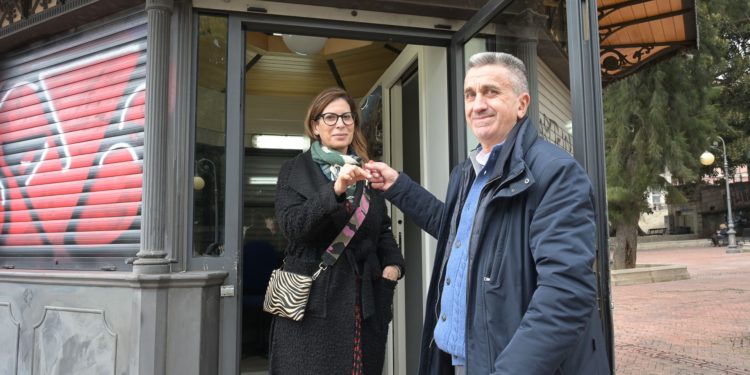 Cagliari: il chiosco di piazza Ingrao consegnato al Consolato d’Ucraina