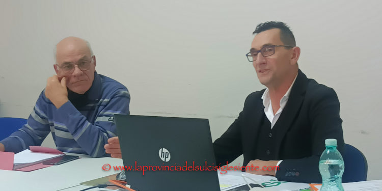 Costi record della benzina in Sardegna: la denuncia di Adiconsum Sardegna