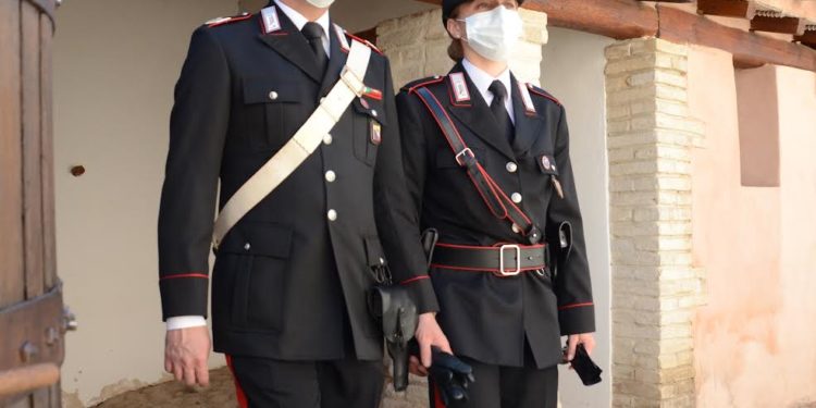 Un operaio 59enne di Gallarate è stato denunciato a piede libero dai carabinieri di Sinnai per truffa aggravata