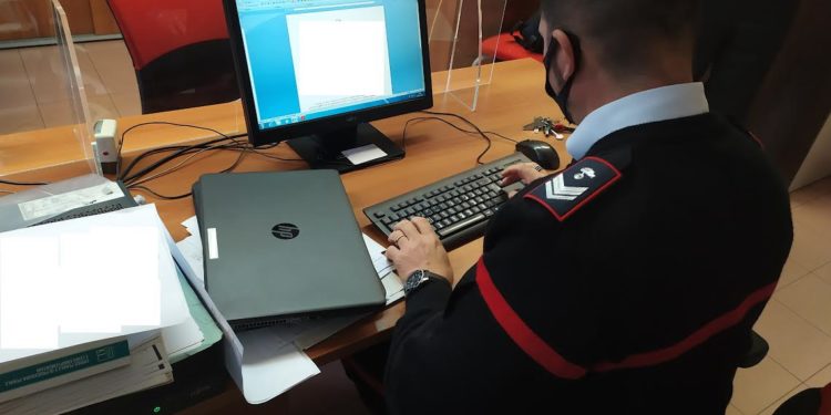 Un disoccupato 22enne napoletano è stato denunciato a piede libero dai carabinieri di Mandas, per truffa aggravata