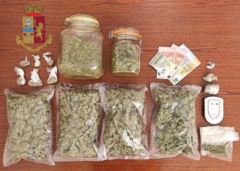 I Falchi della Squadra Mobile della Questura di Cagliari hanno arrestato un 48enne per detenzione ai fini di spaccio di sostanze stupefacenti