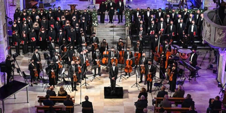 La Corale “Luigi Canepa” canta per la pace il Requiem di Fauré