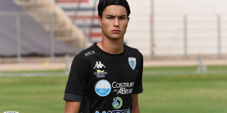 Cristiano Palombi ha rescisso il contratto che lo legava al Sassari Calcio Latte Dolce dalla scorsa estate