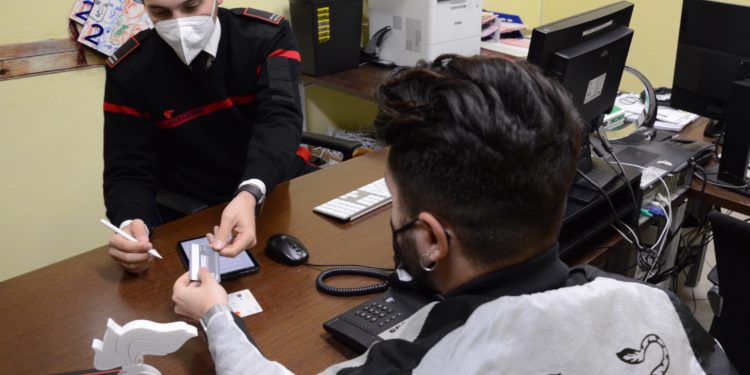 Ieri i carabinieri di Muravera hanno denunciato a piede libero, per truffa aggravata, un 32enne di Calcinate (BG), ai danni di un 55enne di Muravera