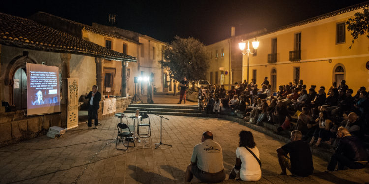 Il 7 aprile inizia la decima edizione del festival letterario Éntula