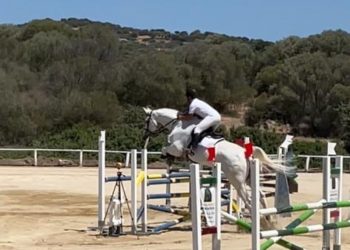 Golfo Aranci regina degli sport equestri: due giorni dedicati al salto ostacoli e al dressage