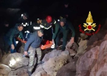 Tresnuraghes: precipita dalla scogliera di Torre Foghe, i vigili del fuoco salvano un 55enne