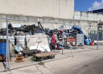 Desirè Manca (M5S): «Bomba ecologica nella sede Arst di Sassari»