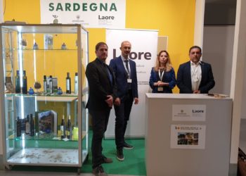 L’olio sardo in vetrina a “Olio Capitale”, la più importante fiera del settore interamente dedicata all’extravergine d’oliva che si chiude oggi a Trieste
