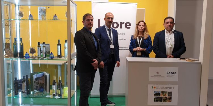 L’olio sardo in vetrina a “Olio Capitale”, la più importante fiera del settore interamente dedicata all’extravergine d’oliva che si chiude oggi a Trieste