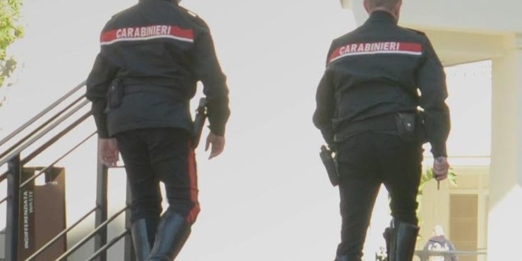 La notte scorsa, a Uta, i carabinieri di Siliqua hanno arrestato in flagranza di reato, per furto e danneggiamento aggravato, un operaio 41enne